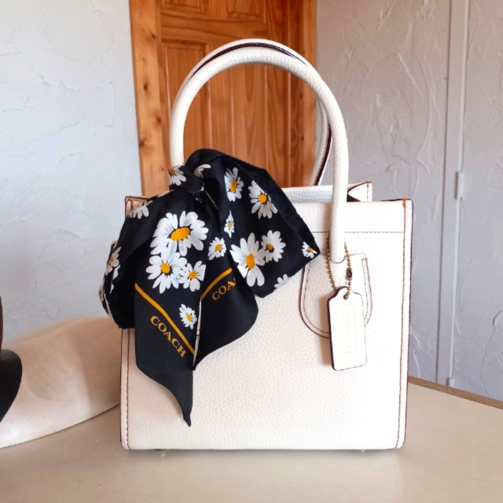 Cashin Carry Tote 22, Chalk Remake from the 1969 Bonnie Cashin design.